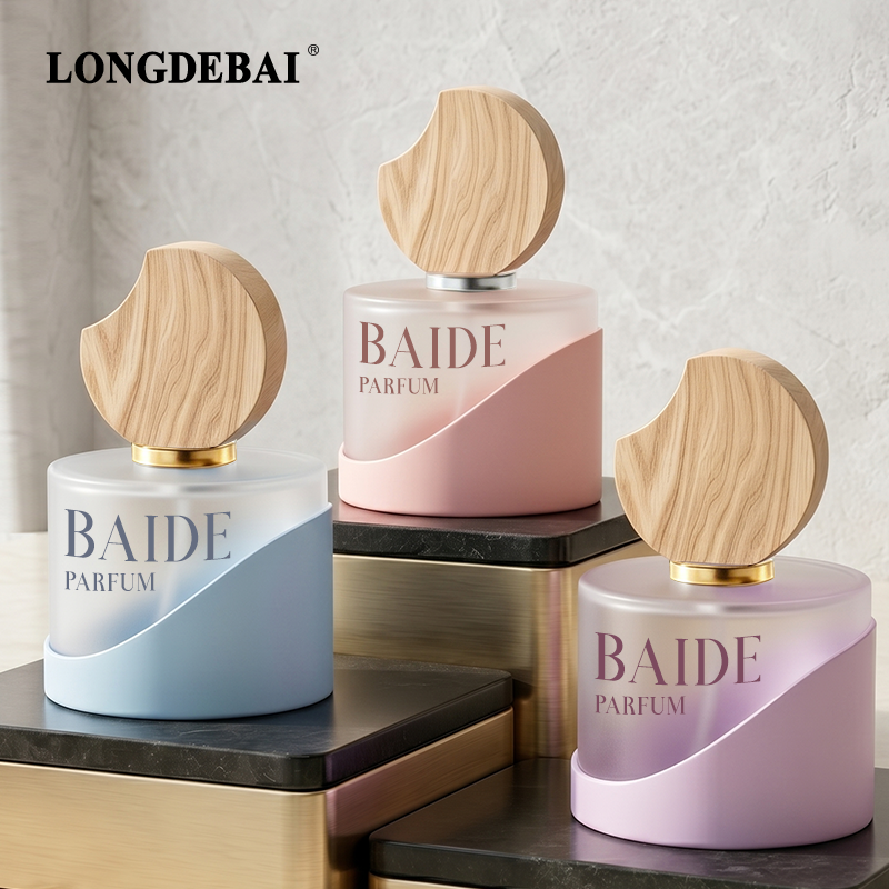 30ml 50ml 100ml wholesale Round Empty Perfume Bottle with Moon Wooden Cap