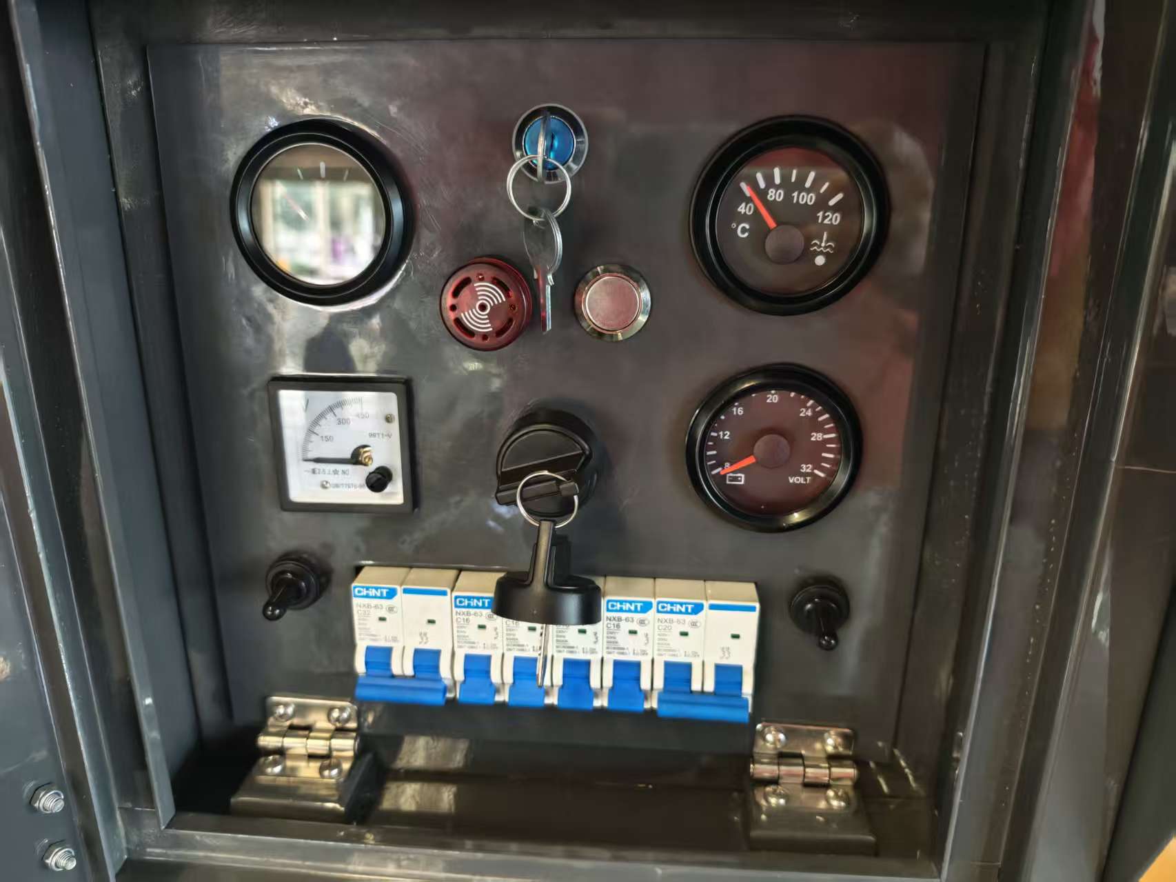 仪表盘(064a63dc48).jpg