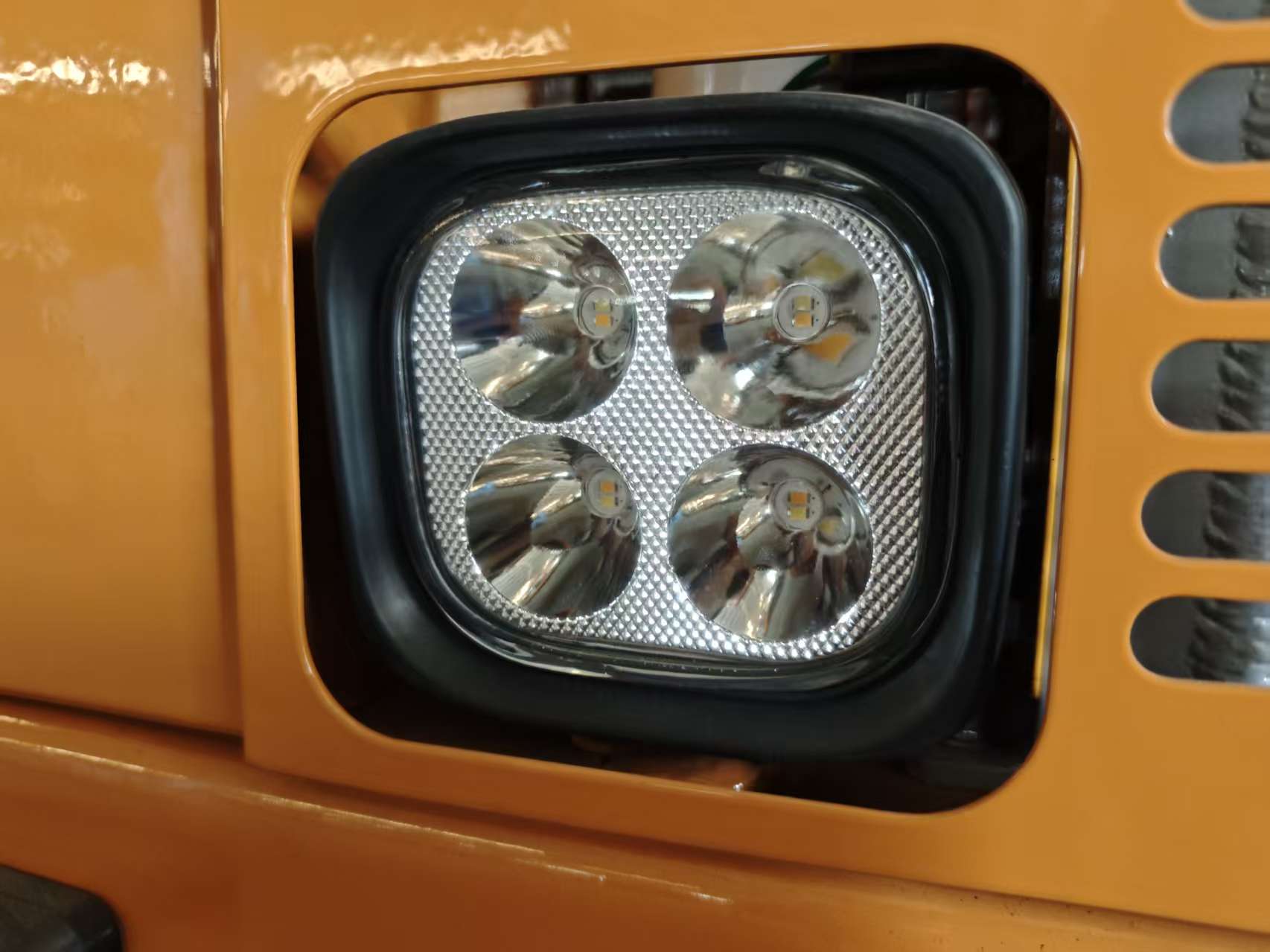 LED.jpg