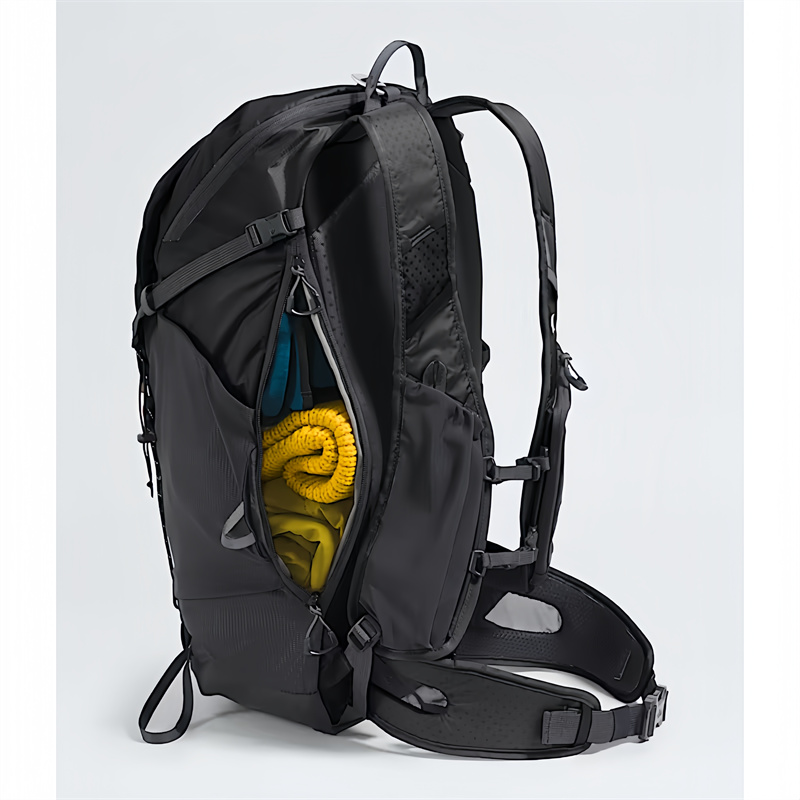 The Importance of Lightweight Design in Hiking Bags