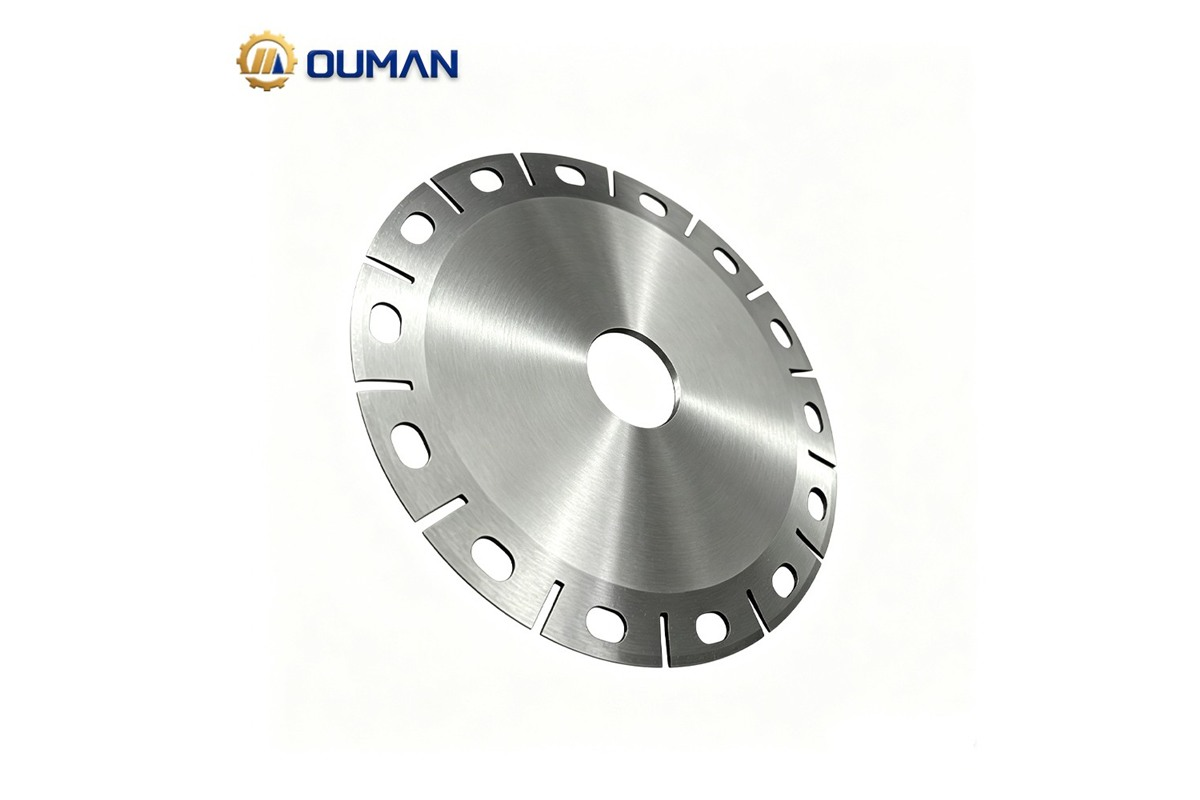 Cutting Downtime: Solving Blade Replacement with the Right Supplier