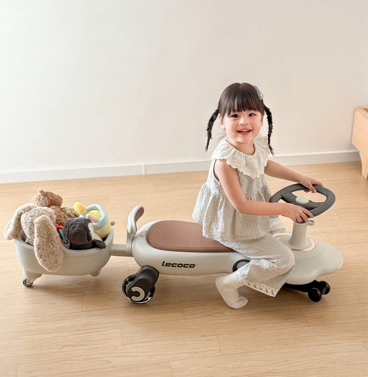 How Can a Wiggle Car Reduce Injury Risks During Early Play?