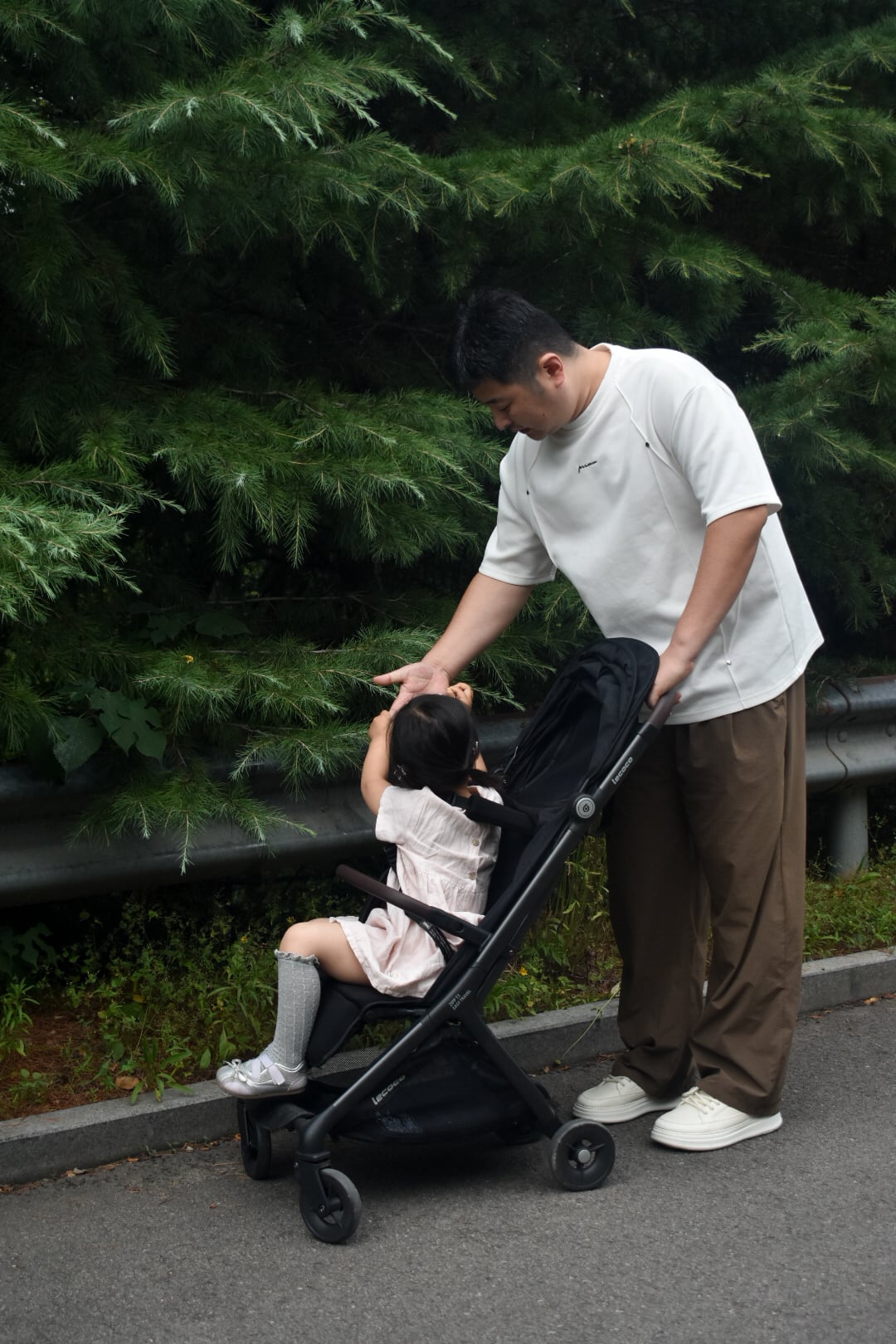 What Pushchair Features Are Most Valued by International Baby Product Buyers?