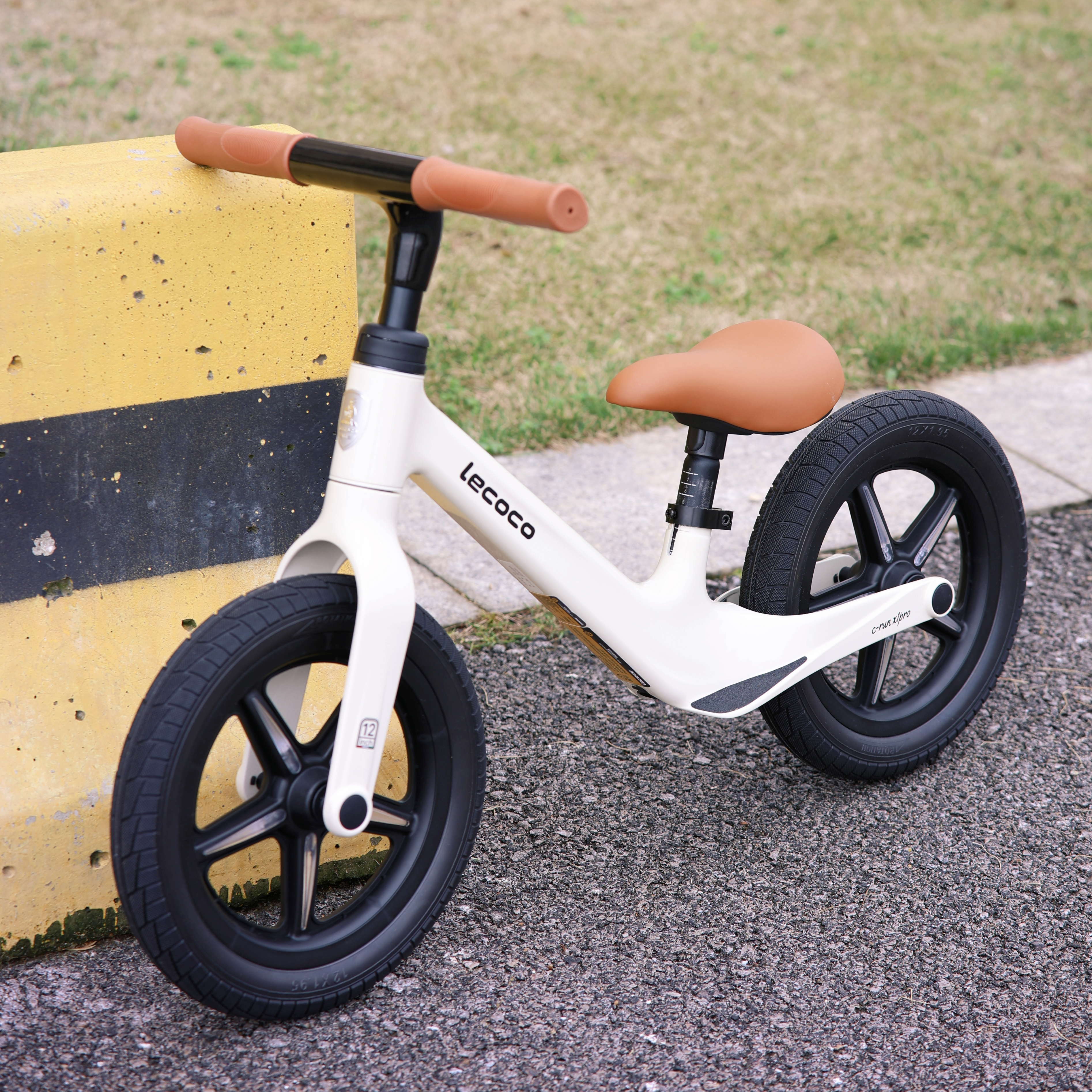 LECOCO C-RUN X1 Pro – Advancing into Competition, Igniting the Racer Within