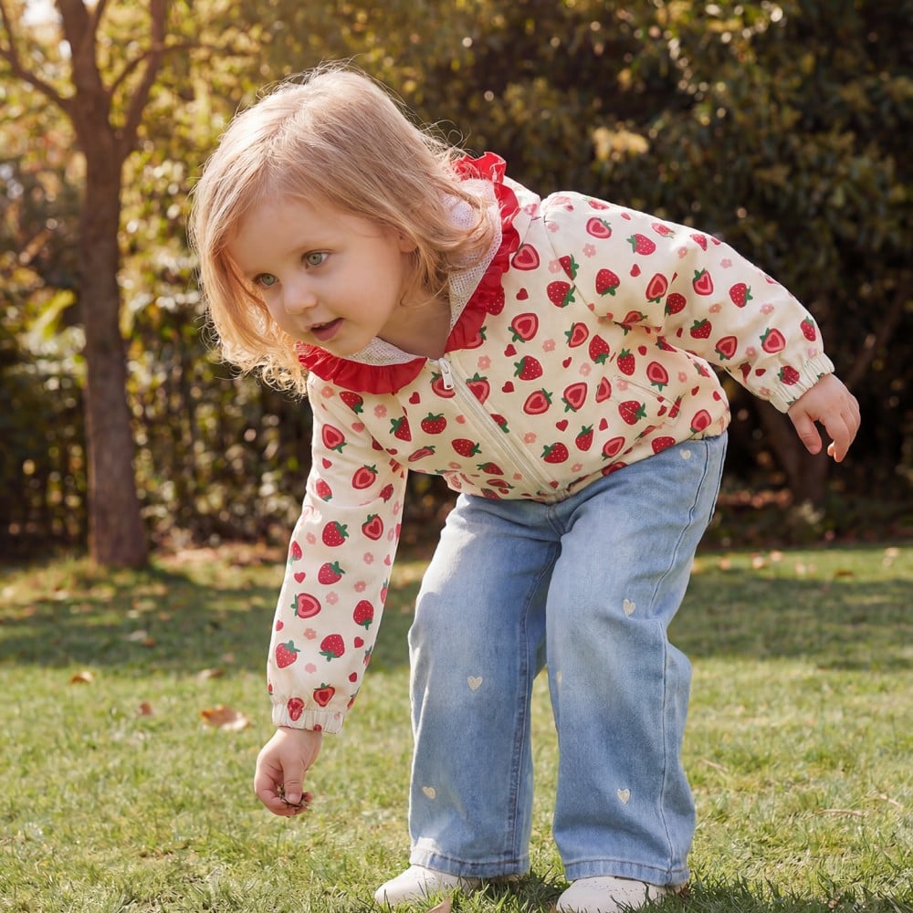 Wholesale Low MOQ Waterproof Girls Strawberry Print Hooded Jacket with Ruffle