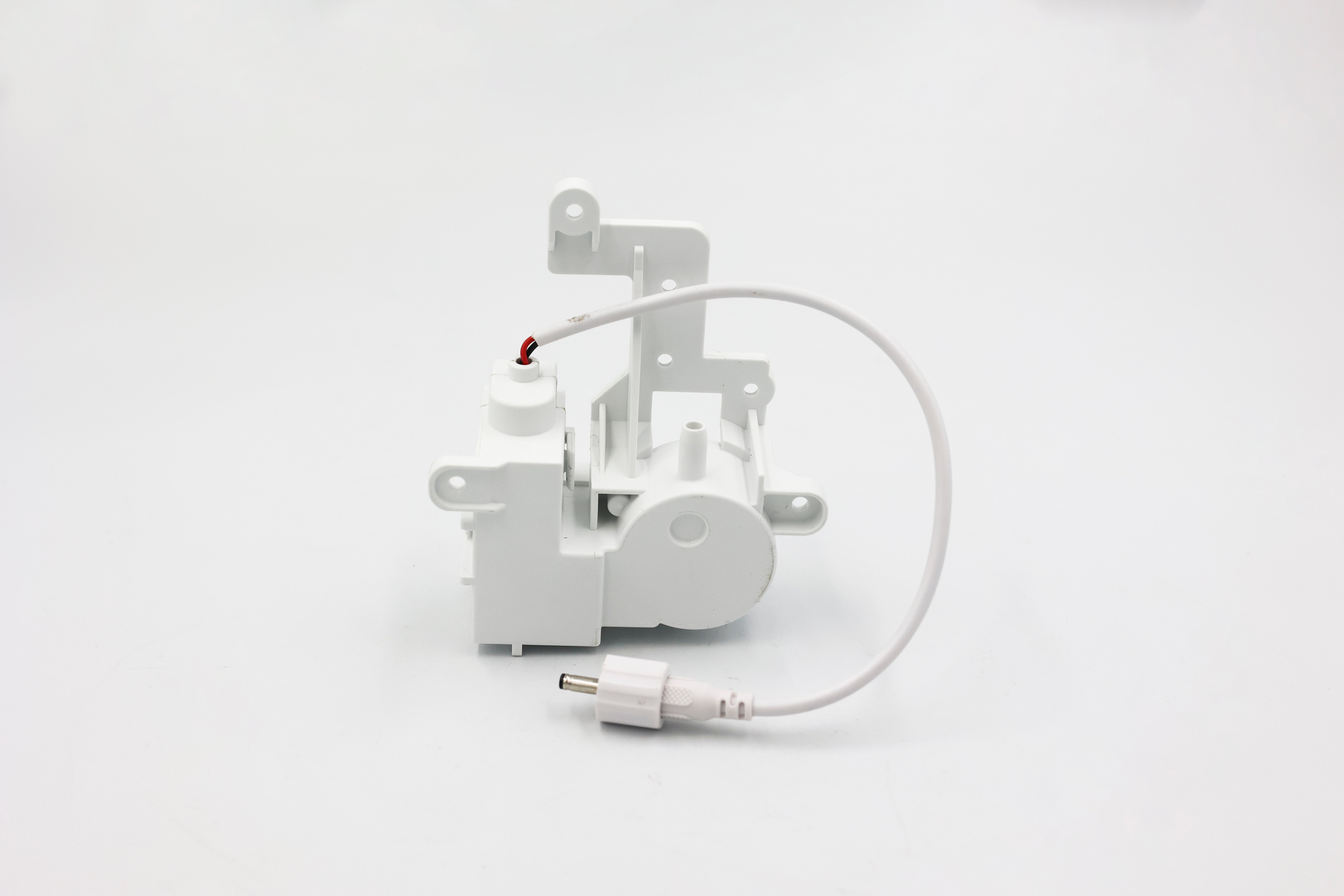 The efficiency of progressive die technology for high-volume precision stamping parts.