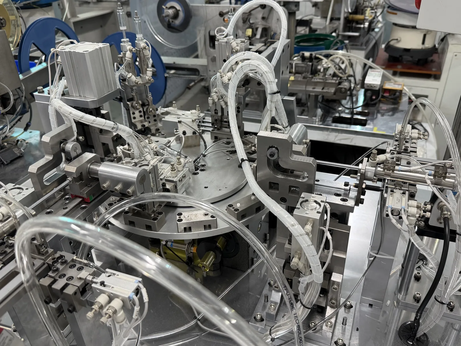 Zhengna Technology equipment used for PCB standoffs in tape-and-reel packing
