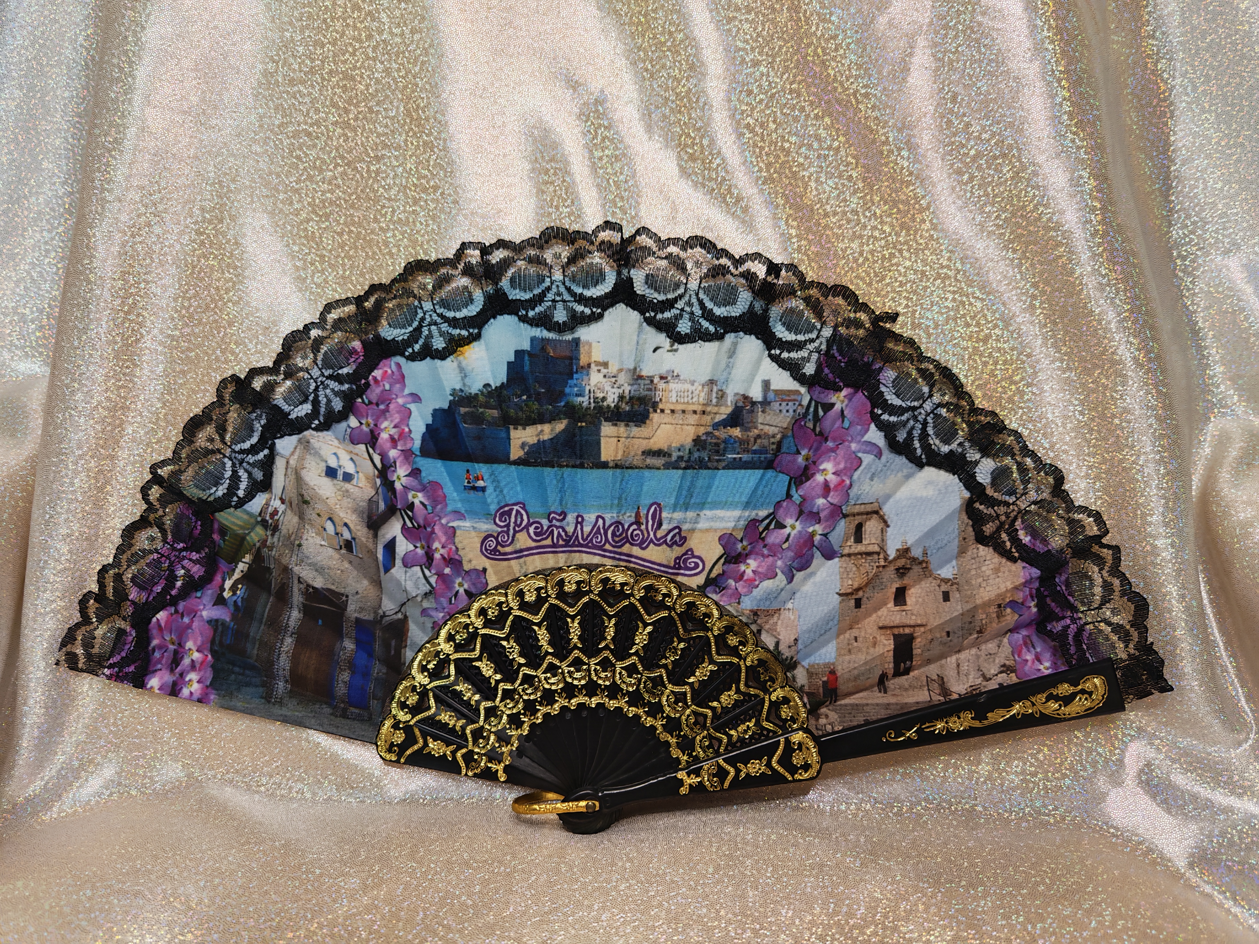 Bridal Lace Hand Fans: Enhancing Wedding Atmosphere