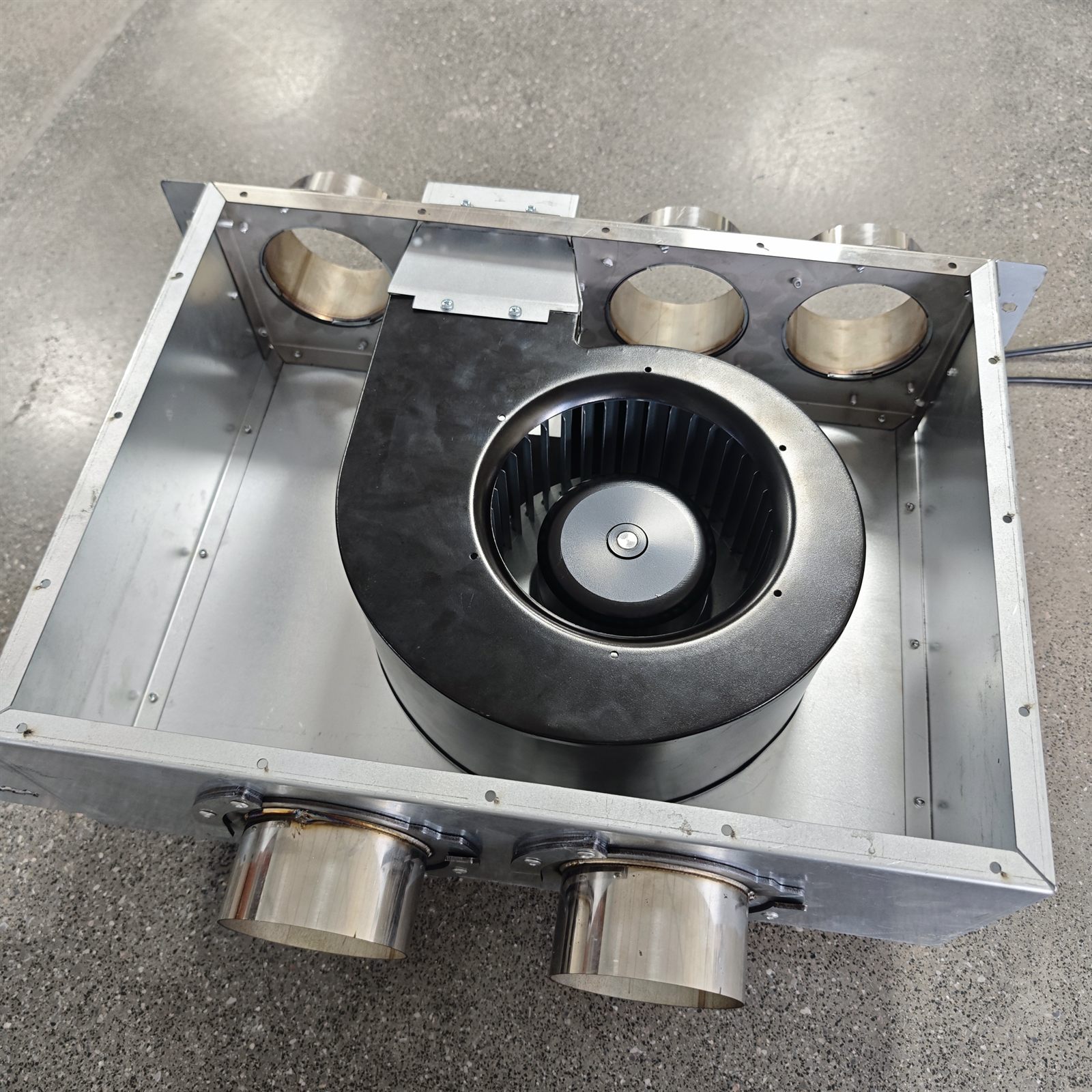 LED Module Cooling: Why a Multi-Outlet Box Needs a Centrifugal Blower