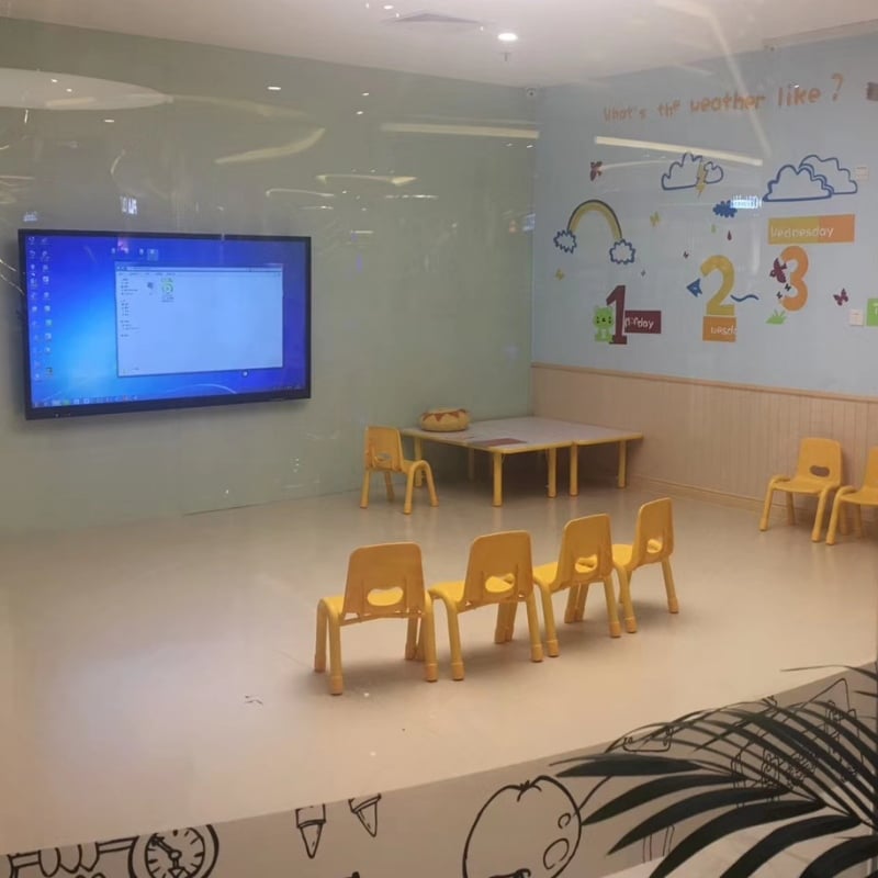 Interactive Meeting Display Cases