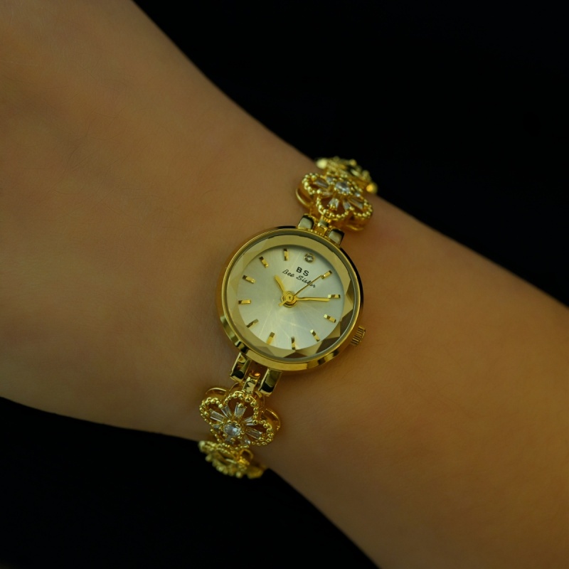 Unmatched Quality and Craftsmanship in Wholesale Retro Leather Watches