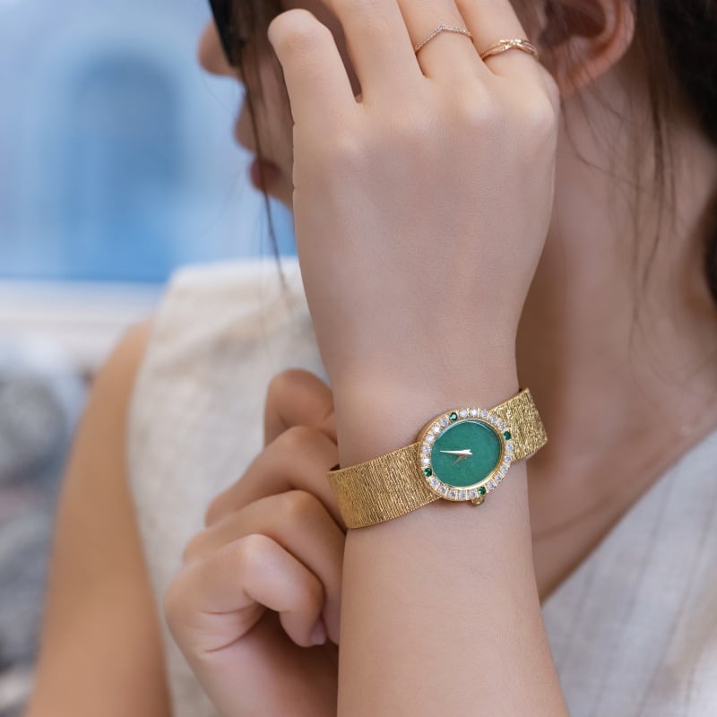 2026 New Style Emerald Watch, Diamond Studded, Gold Plated Copper Case, Japanese Movement, Factory Wholesale