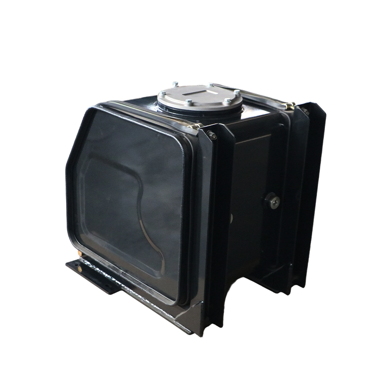 Unmatched Efficiency with Hydraulic Side Mount Oil Tanks
