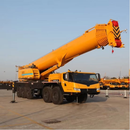 Кран XCMG грузоподъёмностью 220 т