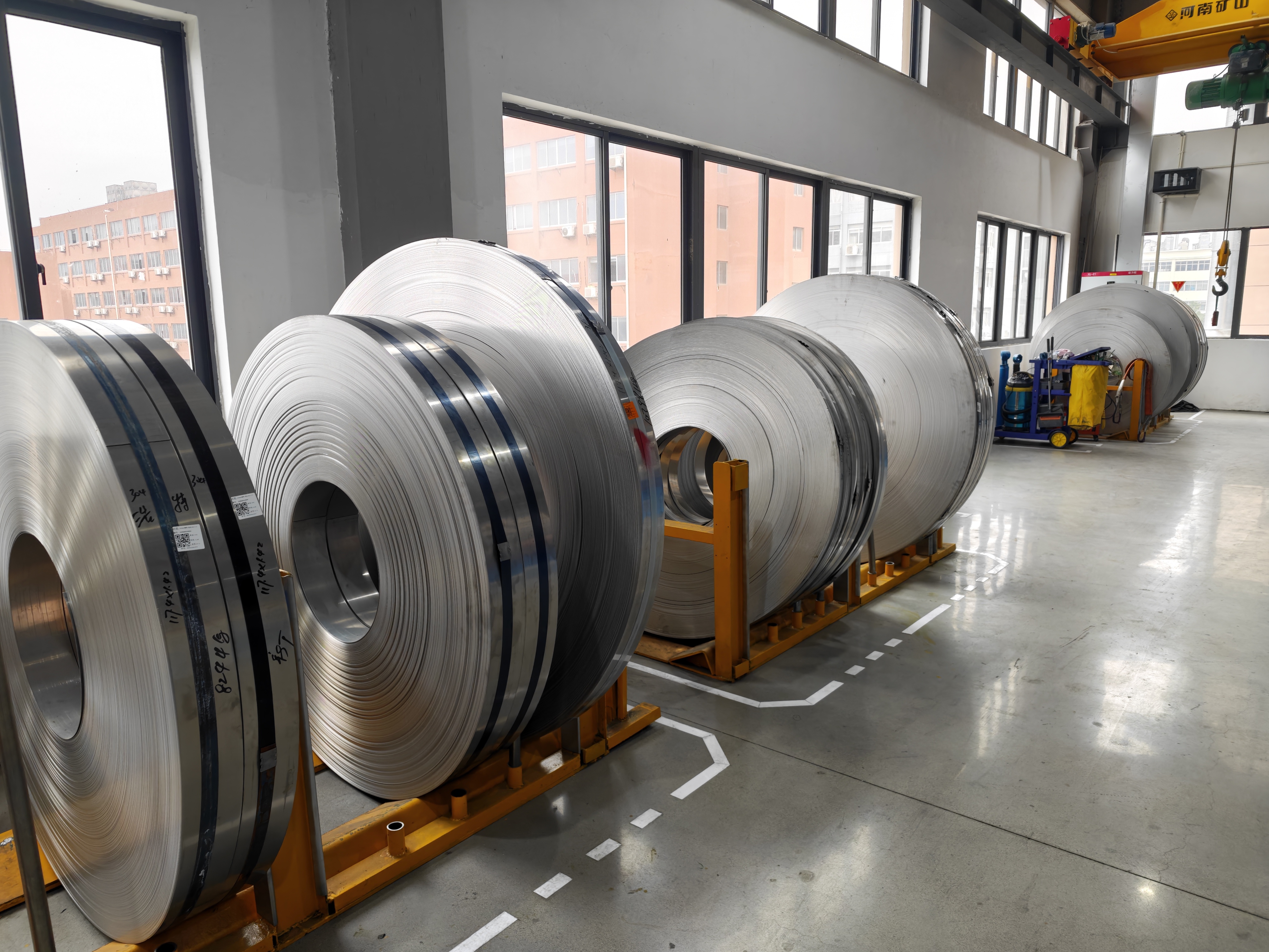 Manufaktur yang Efisien dari Segi Biaya dan Harga yang Kompetitif
