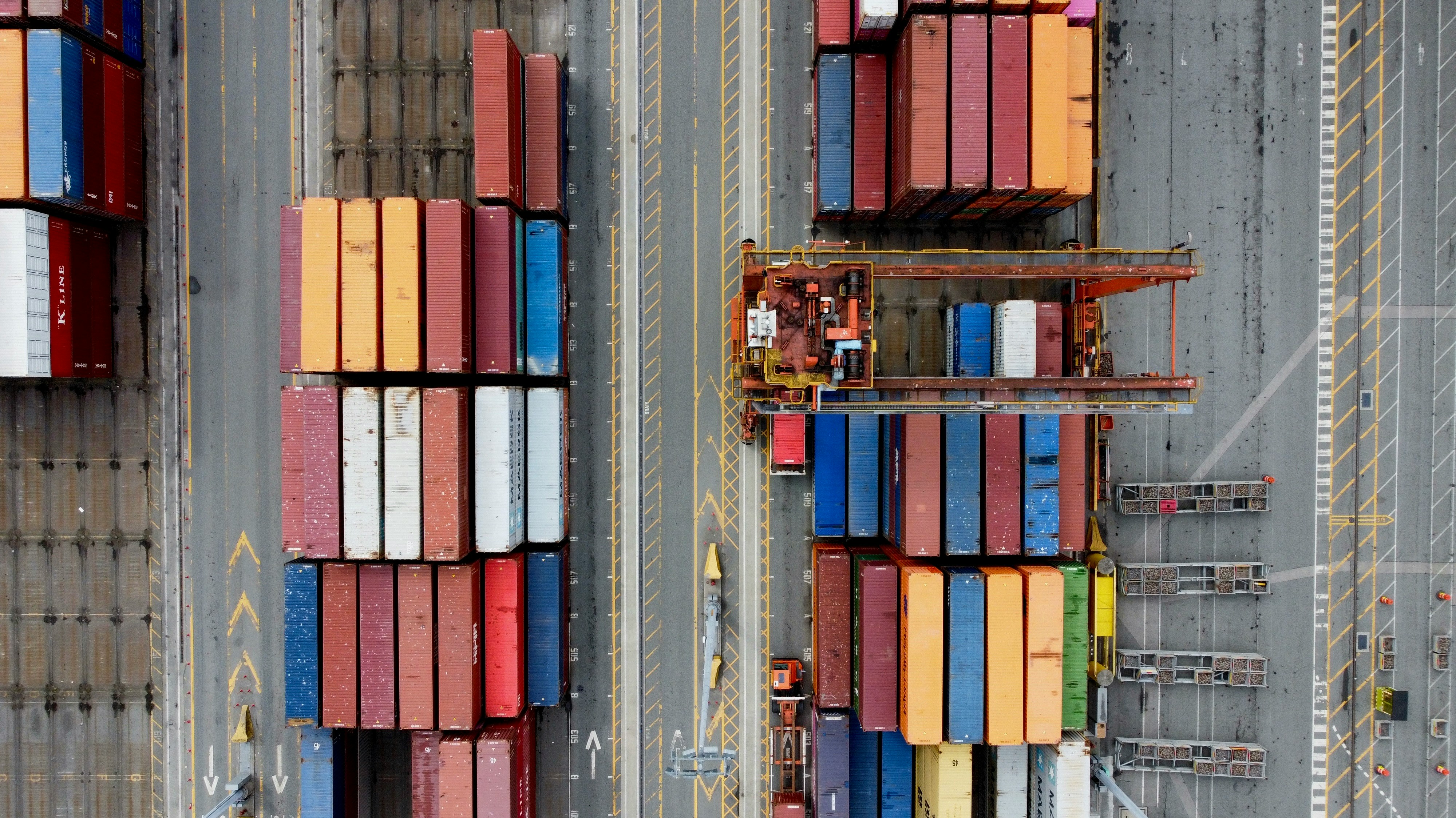 bulk-chinese-cars-loaded-container-ship-to-algiers.jpg