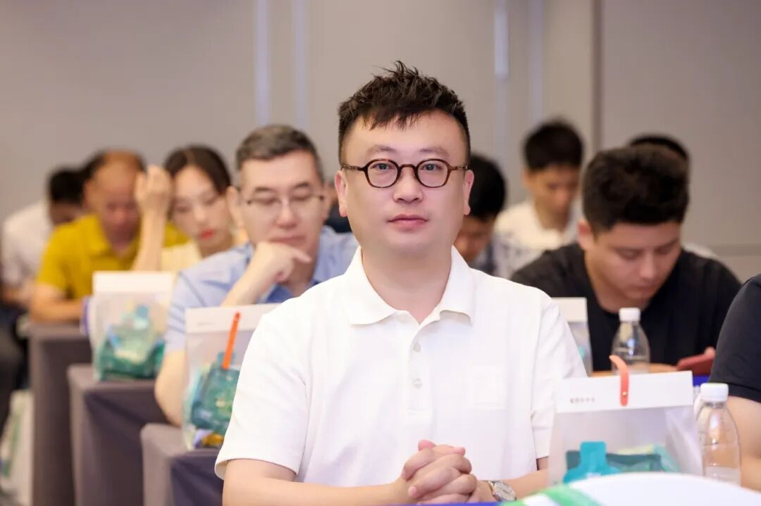 Strength Recognized! Fengtian Integrated Stove Wins "First-Tier Brand for Healthy Integrated Stoves", Shining at the National Air Purification Festival