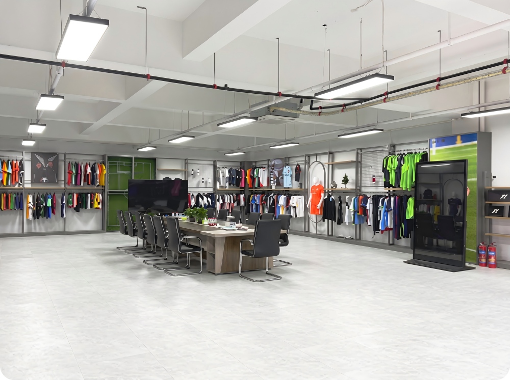 Errichtung einer professionellen Fußballbekleidungsfabrik