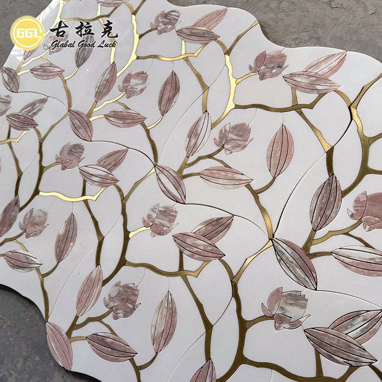 Neues Design Pinkes Blumenmuster Marmor Waterjet-Mosaik Einlegearbeit Messing Wandbodenfliese