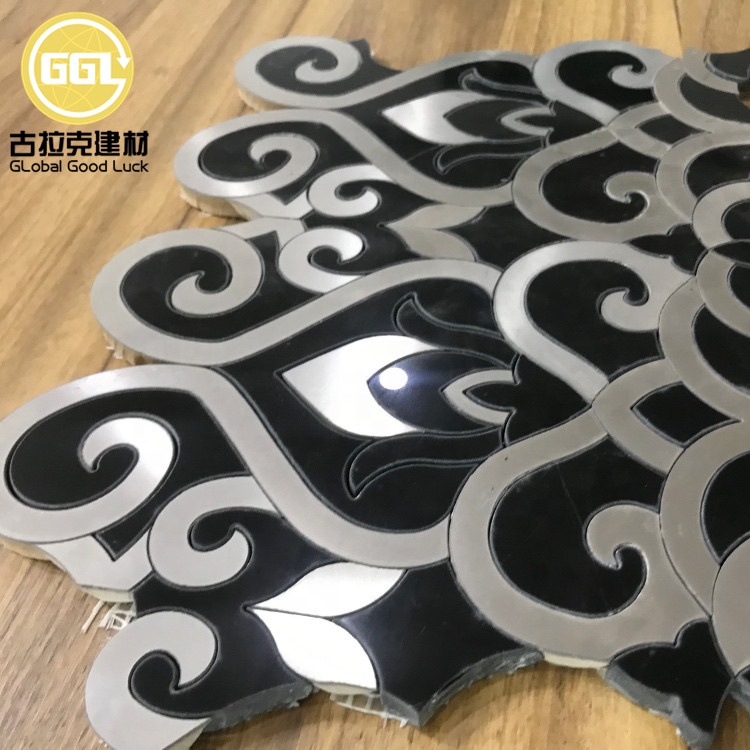 Swart Marmer Mix Roestvrystaaletjie Waterjet Mosaïek Elegante Ontwerp Tegel vir Binnenhuisversiering