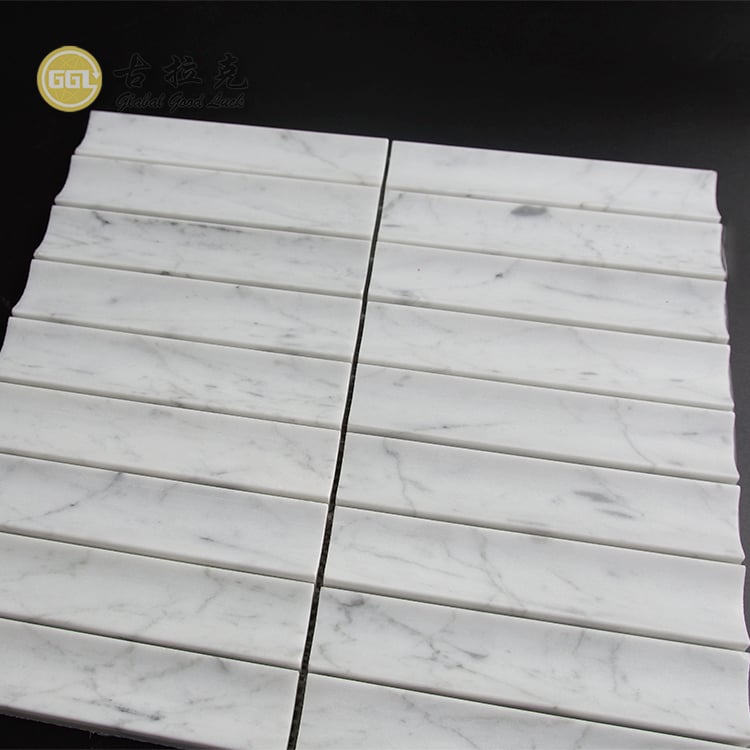 Leštěný povrch konkávní funkce rýhované dlaždice Carrara White Marble