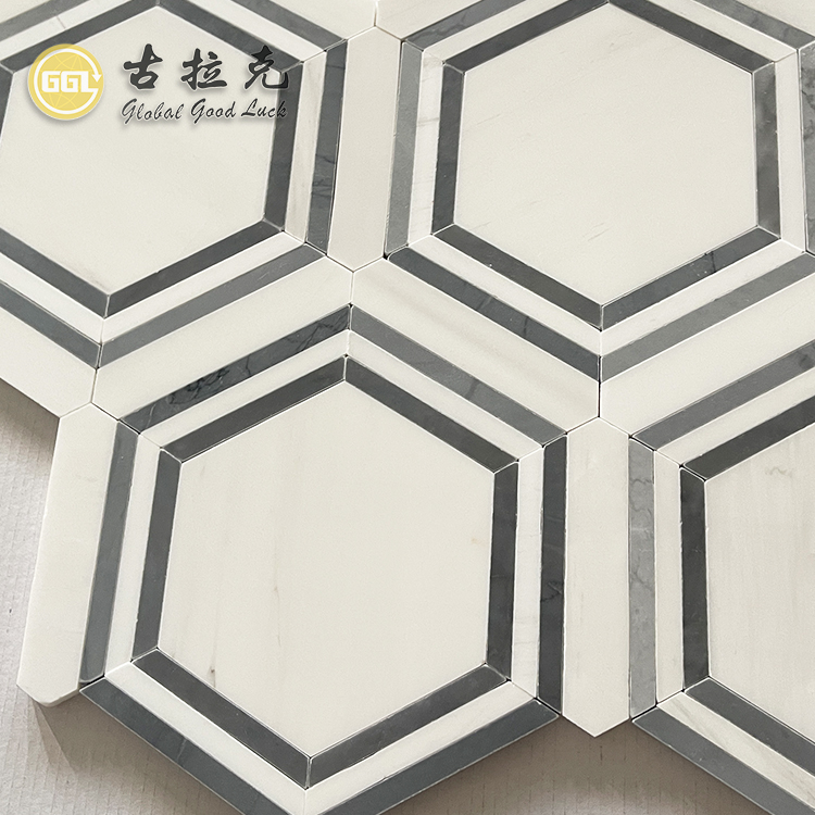 Polierte Sechseckform Marmor-Mosaikfliese Einfaches Design für Bodenmosaiken Genre