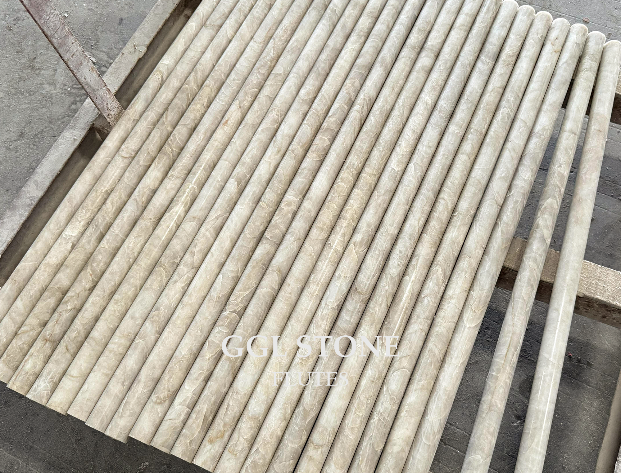Complete interior view of Taj Mahal Quartzite fluted stone installation in luxury residential project