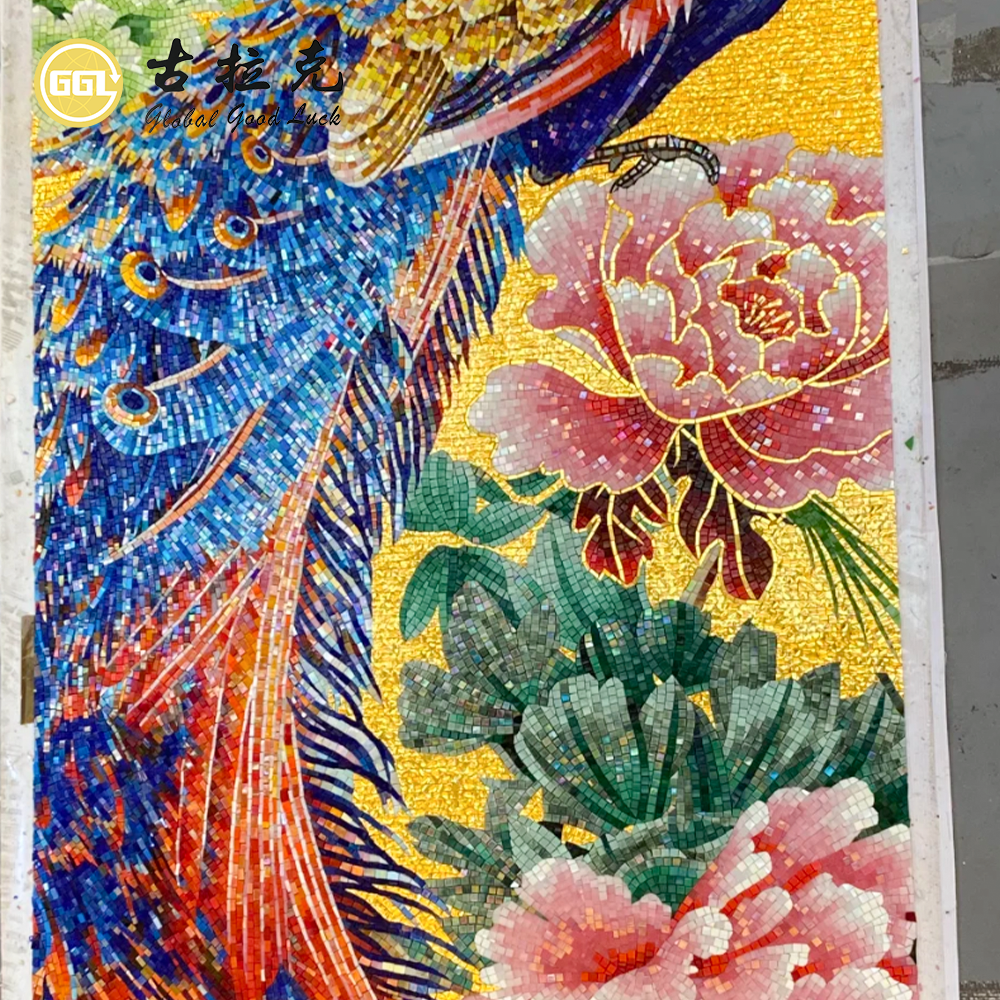 Mural de Mosaico em Vidro Personalizado com Pássaro Pavão | Arte Paredes em Mosaico Floral Artesanal