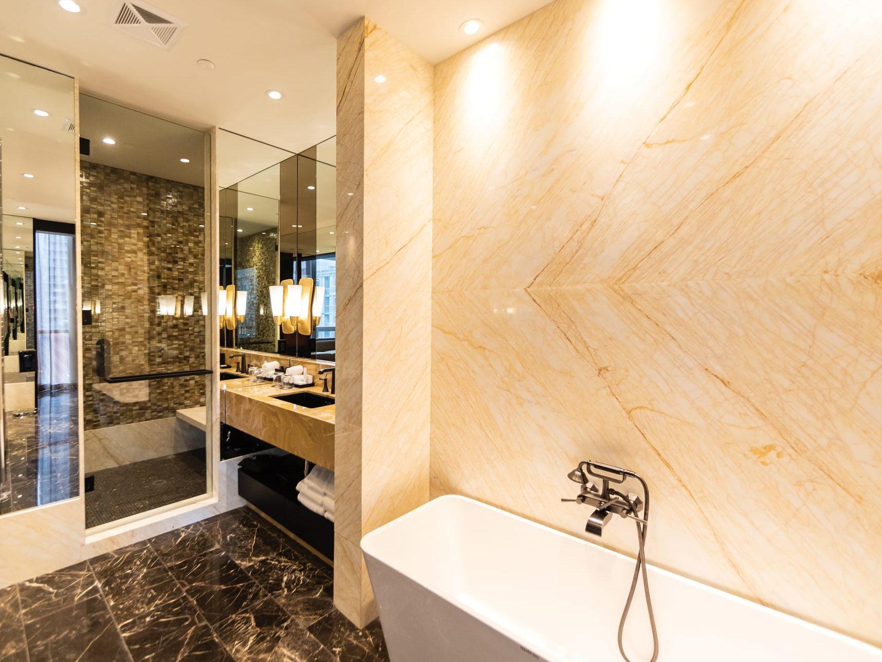 golden spider marble Bisha Hotel Bathroom2.jpg