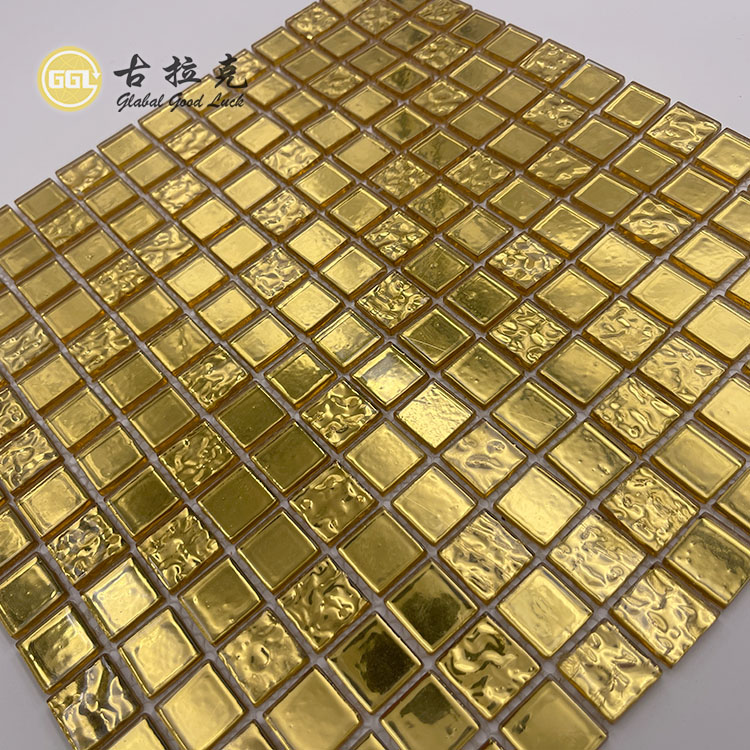 Mini quadratische Form Goldfolie Glas Mosaik für Wandfliesen