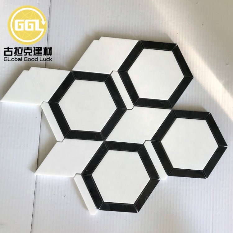 Hexagonální černý okraj čistě bílý mramorový mozaikový dlaždice pro koupelnu nebo toaletu
