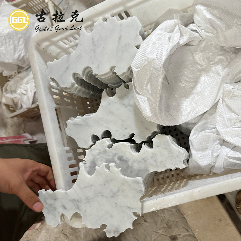 لوحة جدارية ثلاثية الأبعاد لموزاييك زهري رخامي بقطع المياه النفاثة من رخام كارارا ورخام ثاسوس الأبيض