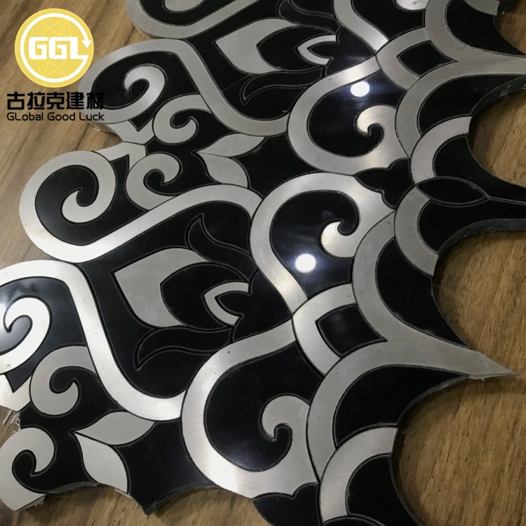 Swart Marmer Mix Roestvrystaaletjie Waterjet Mosaïek Elegante Ontwerp Tegel vir Binnenhuisversiering