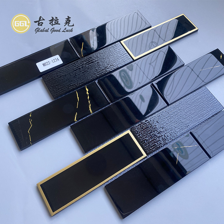 Puur zwarte glas mix zilver&gouden rand glasmozaïektegel voor wand