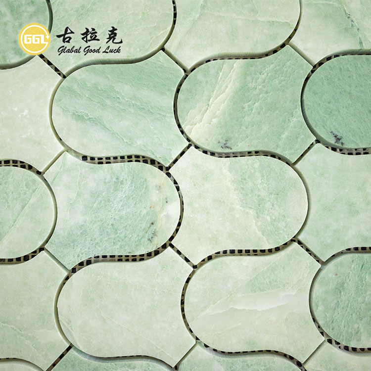 Mosaico de mármol verde natural de forma única para azulejos de baño y cocina