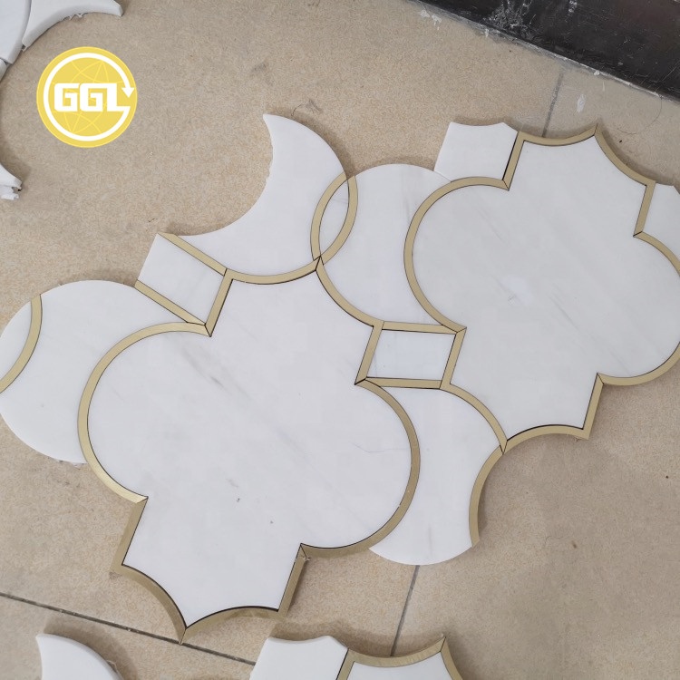 Forma ta' Lanterna Marmur Waterjet Mozaik Inlay Brass Għall-Ħitan u l-Flor