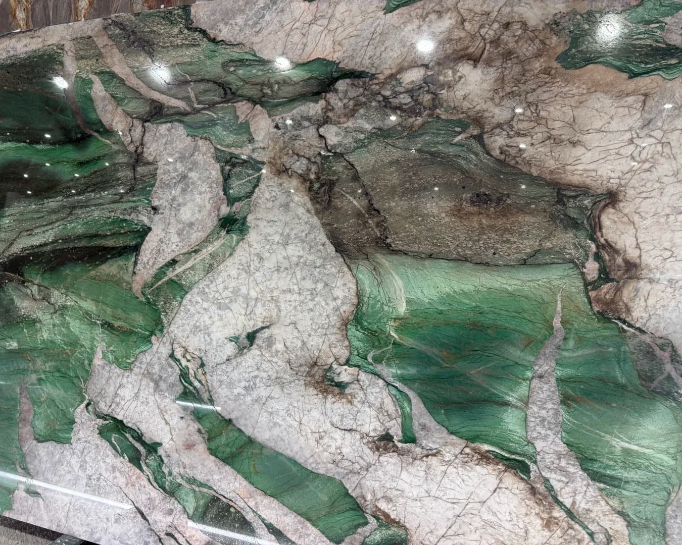 patagonia-green-quartzite-slab3.jpg(2f9efc4bcf).jpg
