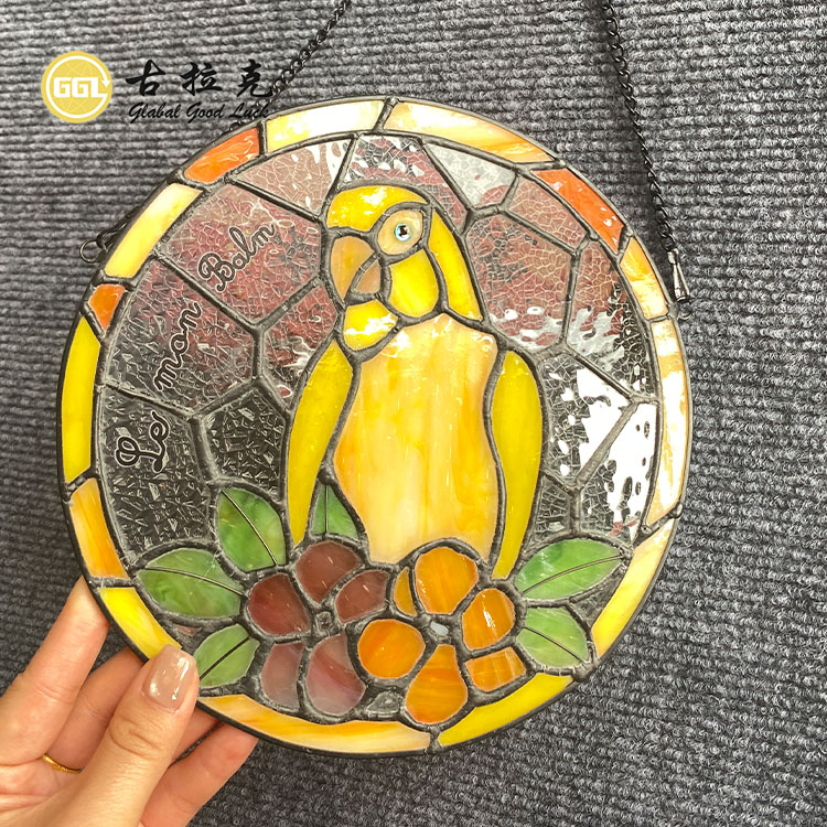 Үй және отельдің ішкі декорациясы үшін Parrot Glass көрмекшелік табиғаты