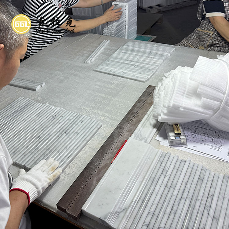 Naturmarmor Carrara Weiss Stein Profilierungen Europäischer Stil Stein Verzierung Dekor Leiste