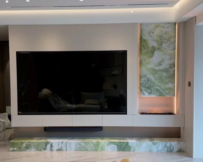 irish-green-marble-tv-feature-wall.jpg.jpg