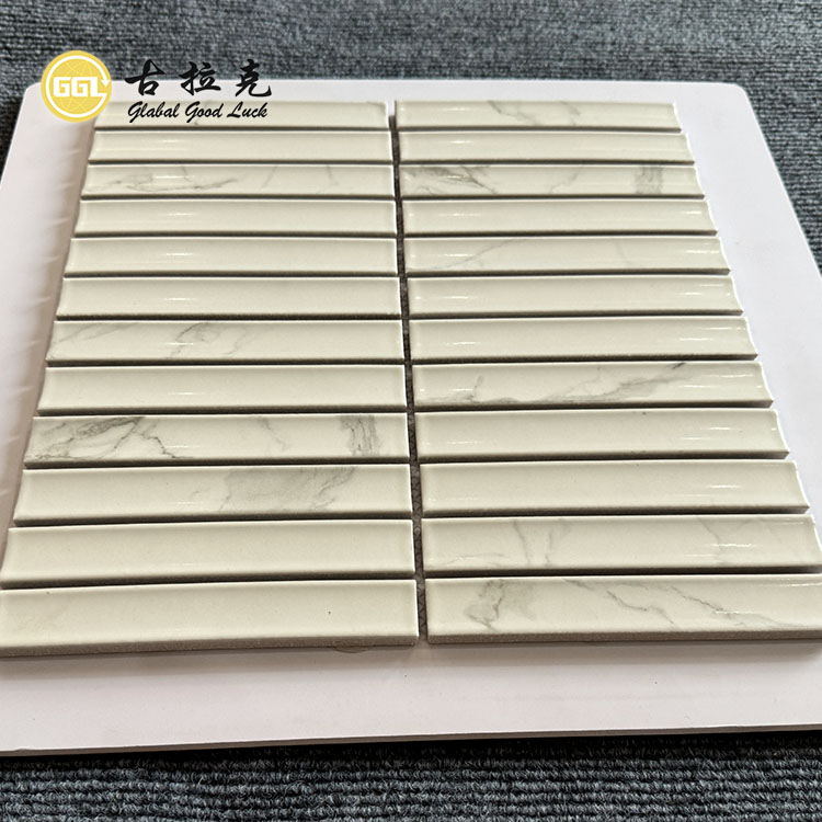 Inkjet mozaikové dlaždice z keramického materiálu Calacatta White Fluted
