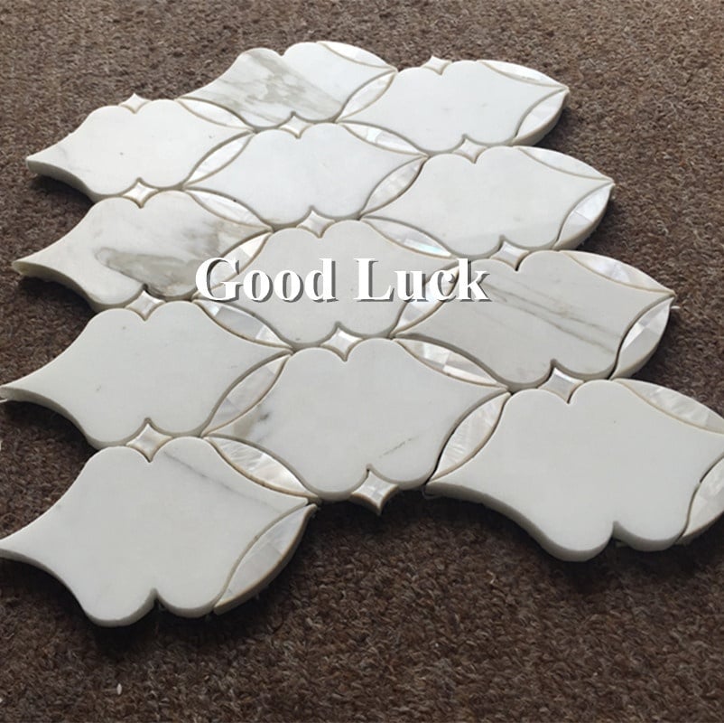 Gạch trang trí tường Calattaca Gold Marble Mix Shell Waterjet và ốp lát sàn mosaic
