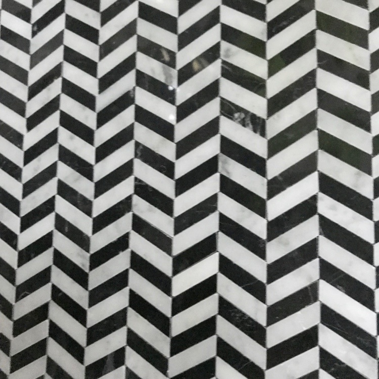 Neuester Entwurf Zebra gestreifte Schwarz-Weiß Chevron Marmor Mosaikfliese
