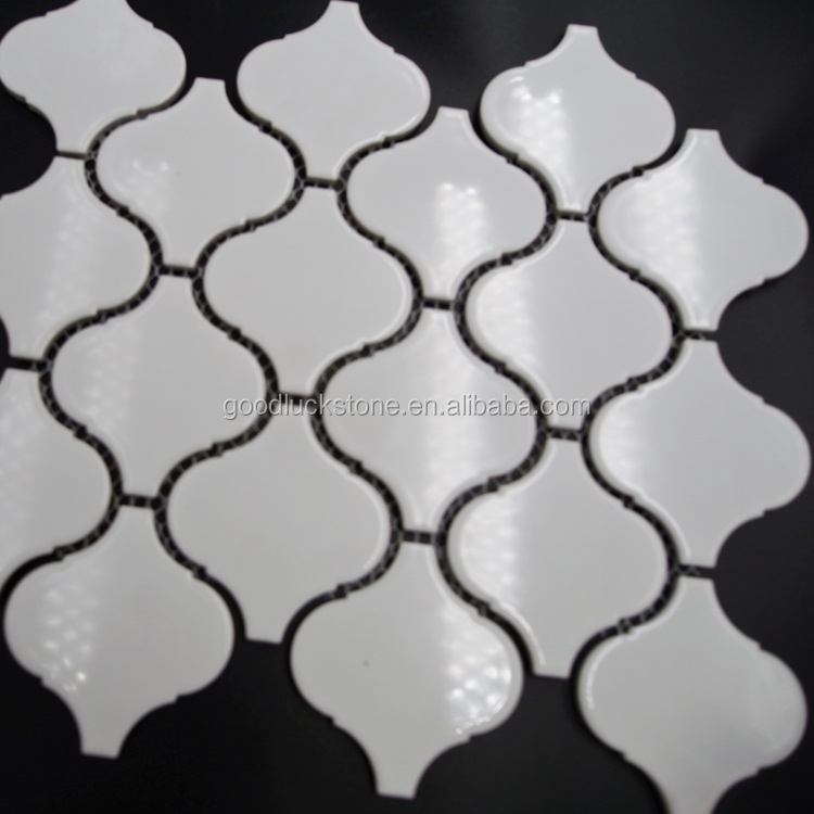 Weiße glasierte glänzende Oberfläche Laternenform Mosaik-Keramikfliese