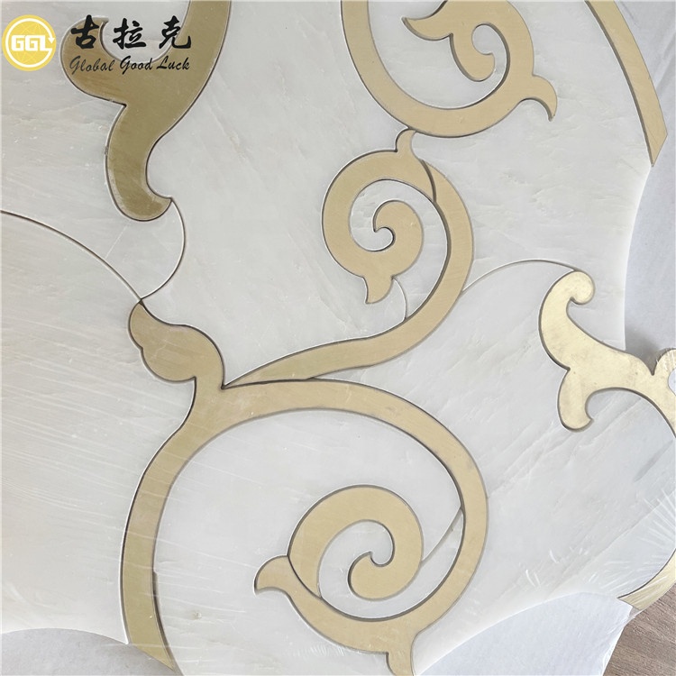 Thiết kế tinh tế Mosaic Waterjet không đều Phối hợp Đá cẩm thạch Trắng và Đồng cho gạch ốp tường