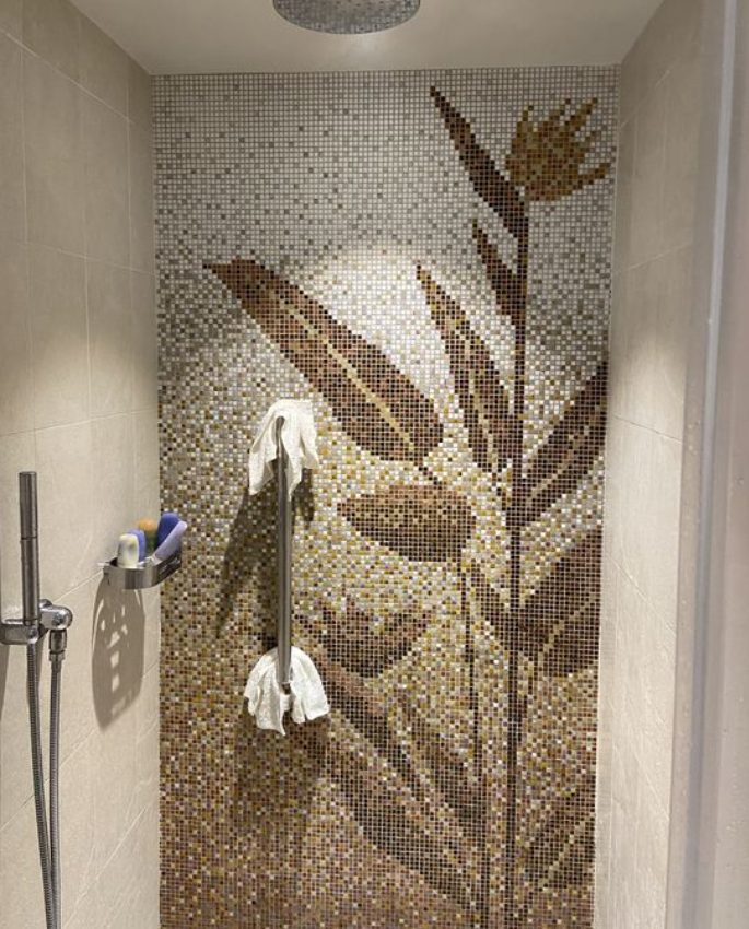 GLASS MURAL (8).png
