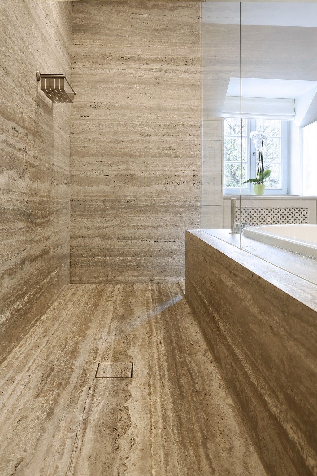 travertine bathroom.jpg