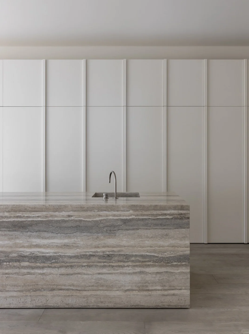 grey travertine (2).png