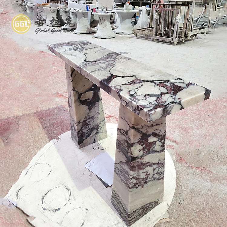 Luxury italienischer Marmortisch mit Adern für elegante Interieurs