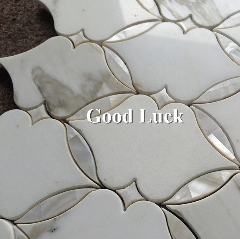 Calattaca Gold Marble Mix Shell Waterjet အခြေထဲမှာ ဆင်တုန်း ဒက္ခံ အပြောင်းအလဲ ပုံစံ ပါဝင်သည့် ပုံဖော်မှု အဆင့်မြင့် ရောင်းချခြင်း